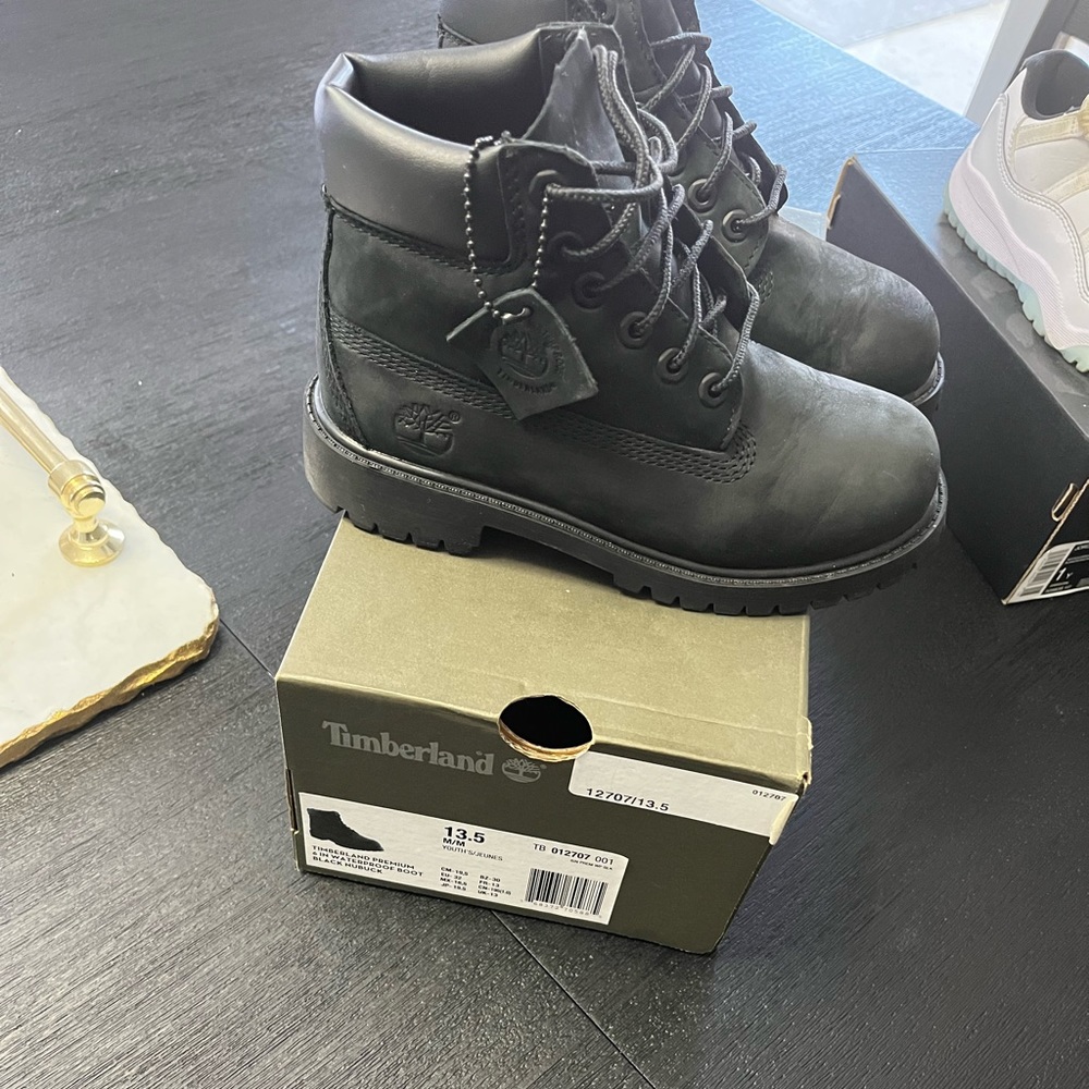 Little Boys Size 13.5 Black Timberland Boots